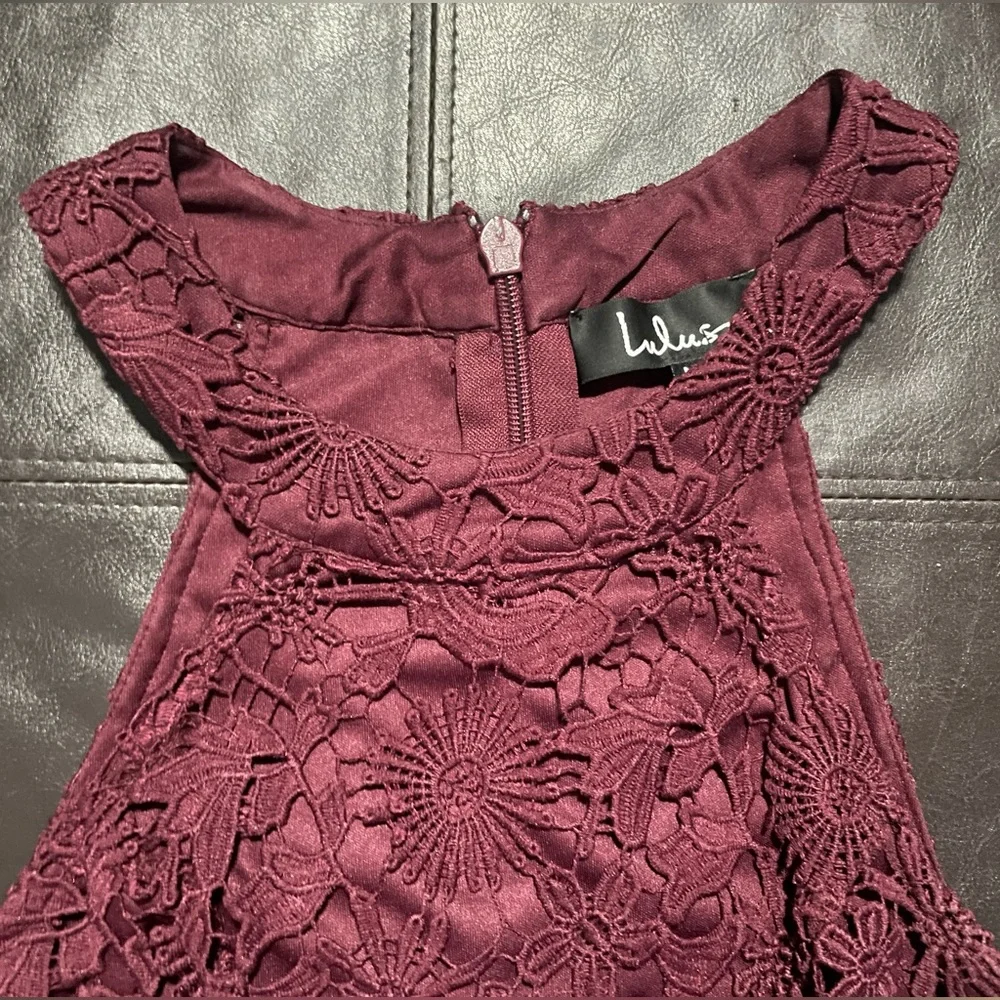 Burgundy Halter Lace Maxi Dress - Picture 6 of 7